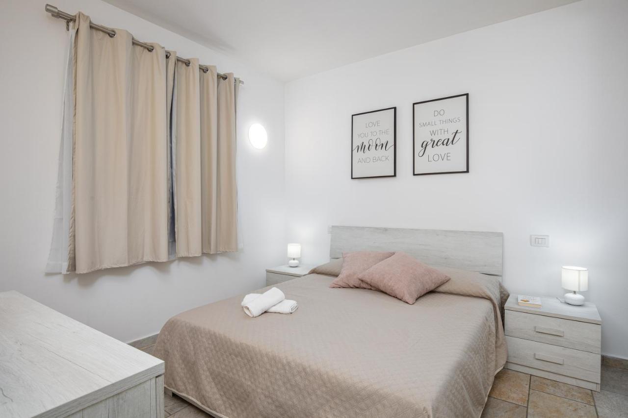 Casa Vacanze Lo Squalo Olbia Esterno foto